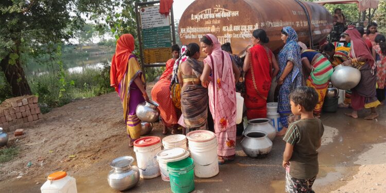 नगर पंचायत लवन में पानी की समस्या को लेकर मचा त्राहिमाम-त्राहिमाम