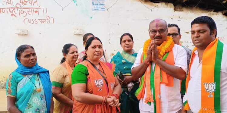 भाजपा प्रत्याशी धनीराम धीवर का धुआंधार जन संपर्क जारी लोगों का मिल रहा है अपार जन समर्थन