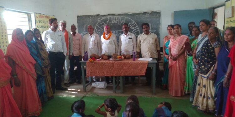 छत्तीसगढ़ की परंपरा को अक्षुण बनाए रखने में नन्हे नन्हे बच्चों का विशेष योगदान