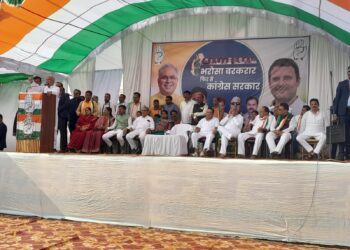 मुख्यमंत्री बघेल लवन में चुनावी सभा को किया संबोधित 