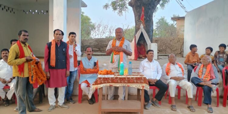 श्याम बाई साहू ने ली शक्तिकेन्द्र व बूथ में कार्यकर्ताओं की बैठक