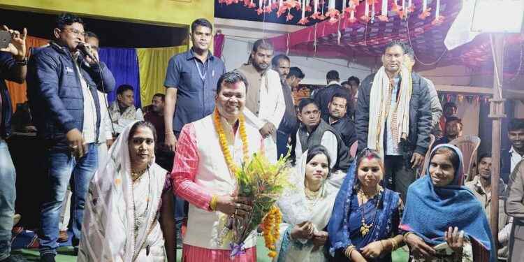 अहिल्दा एवं पंडरिया में गुरु घासीदास जयंती में शामिल हुए विधायक संदीप साहू