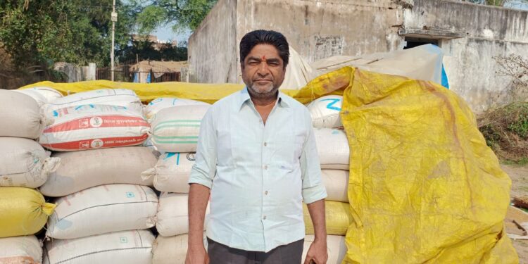 सपने में नही सोचा था कि बोनस के रूप में 9 लाख रूपये से अधिक राशि मिलेगा,खेती किसानी को बढ़ाने एवं घर के आवश्यक खर्चों में करूंगा उपयोग – अनिल कुमार