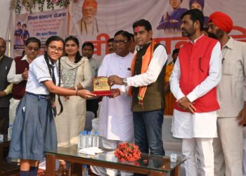 कैबिनेट मंत्री श्री टंकराम वर्मा वीर बाल दिवस कार्यक्रम में हुए शामिल