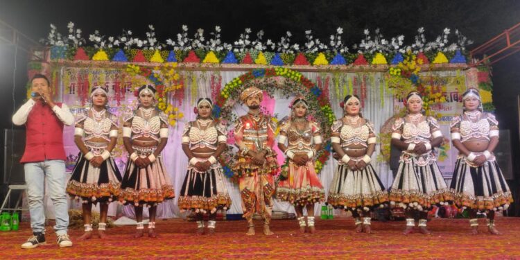 तुरमा में मड़ई मेला एवं डांस प्रतियोगिता का हुआ भव्य आयोजन