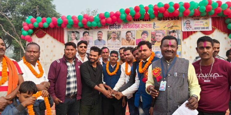 डांस प्रतियोगिता में मयूरी सामूहिक डांस ग्रुप सारंगढ़ ने जीता प्रथम इनाम