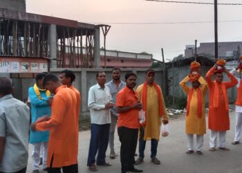 अक्षत कलश यात्रा का लवन नगर में हुआ भव्य स्वागत, लोगों को दिया आमंत्रण