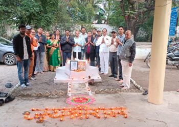 जल संसाधन विभाग में अधिकारी कर्मचारियों ने की मर्यादा पुरुषोत्तम श्रीराम की पूजा अर्चना 