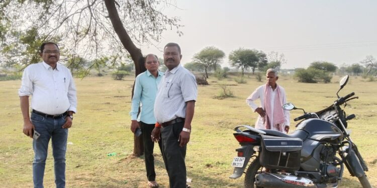 जनपद सीईओ मंडावी ने किया संकरी ग्राम पंचायत का अकाश्मिक निरीक्षण