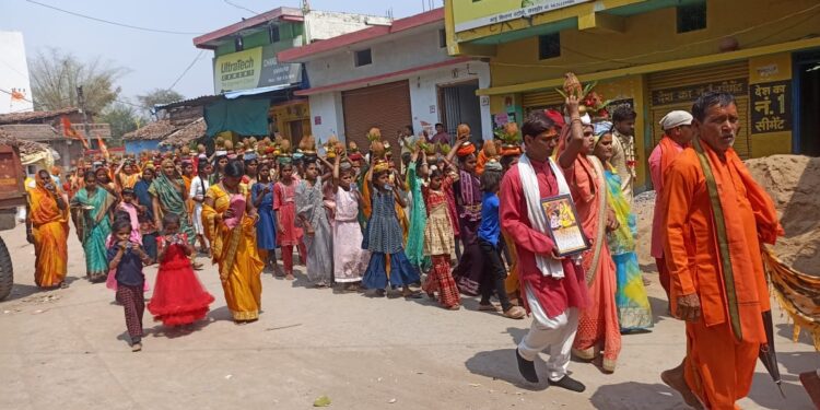 सरखोर में कलश यात्रा के साथ श्रीमद्क कथा का हुआ शुभारंभ