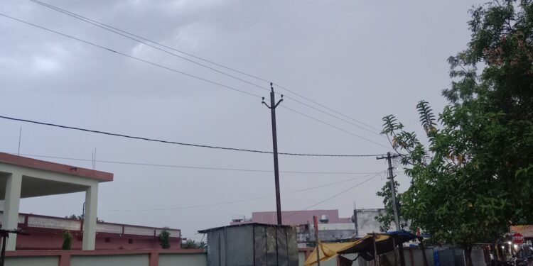 मौसम में हुआ अचानक परिवर्तन, गर्मी से मिली राहत