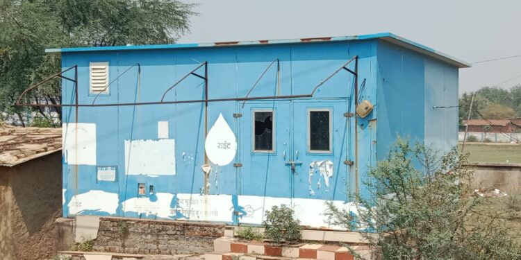 जनता को देना था एक रूपये में पानी लेकिन पड़ा-पड़ा हो रहा कबाड़