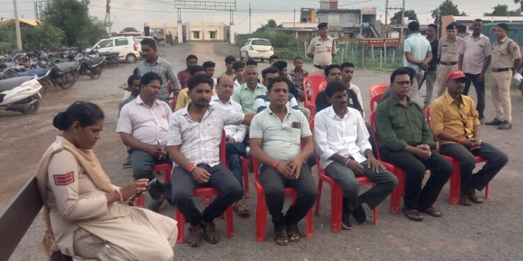 लवन थाना में मोहर्रम को लेकर शांति समिति की बैठक, शांति, सद्भाव के साथ पर्व मनाने की अपील