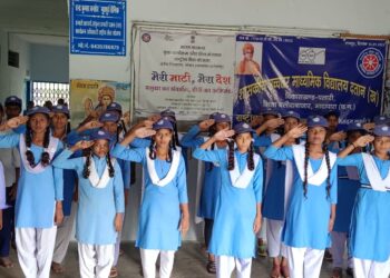 दतान (खैरा) के स्वयंम सेवकों ने कारगिल विजय दिवस पर दी सलामी