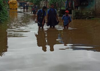 आजादी के 7 दशक बाद भी वार्ड की रोड नहीं बनने पर कोरदा गांव के ग्रामीण नारकीय जीवन जीने को मजबूर