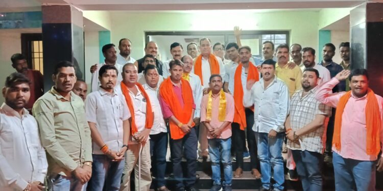 नगर पंचायत लवन के पार्षदों नें किया भाजपा प्रवेश