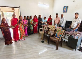 कोलिहा पंचायत में आंगनबाड़ी कार्यकर्ताओं व सहायिकाओं का किया गया सम्मान