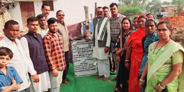 धनगांव में किया गया मितानिनों एवं आंगनबाड़ी कार्यकर्ताओं का सम्मान