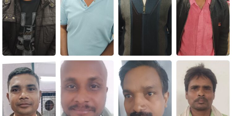 लवन पुलिस ने सार्वजानिक स्थान पर बैठकर पीने वालों लोगो पर की कारवाई