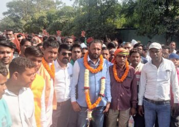 जिपं क्षेत्र क्रमांक 10 के प्रत्याशी पवन साहू ने नामांकन में दिखाया दम