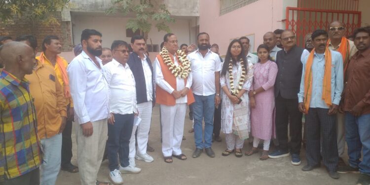 क्षेत्र क्रमांक 9 से इंदू जांगड़े ने दमखम के साथ भरा नामांकन 