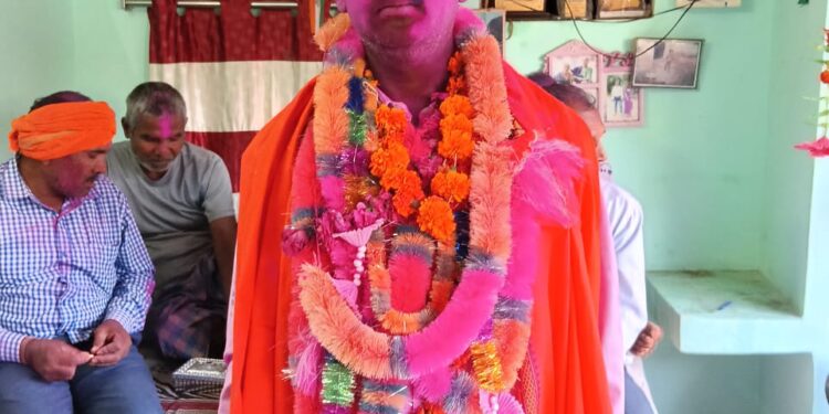 जनपद सदस्य बनने पर मतदाताओं का जताया आभार