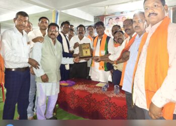 संत गाडगे बाबा का जीवन समाज सेवा और स्वच्छता के प्रति समर्पित रहा – योगेश्वर राजू सिन्हा 