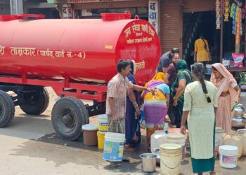 नगर पंचायत लवन का ऐसा पार्षद जो खुद खर्च कर बुझा रहे वार्डवासियों की प्यास