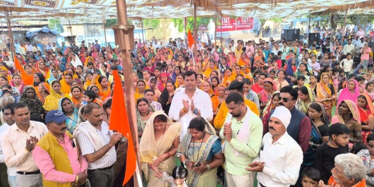 डमरू में माँ कर्मा जयंती एवं सम्मान समारोह का हुआ आयोजन