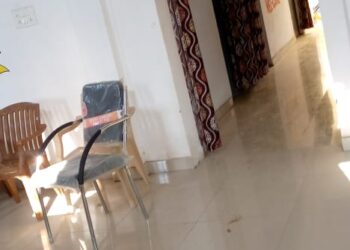 असामाजिक तत्वों की शर्मनाक करतूत पंचायत भवन के अन्दर घुसकर किया शौच