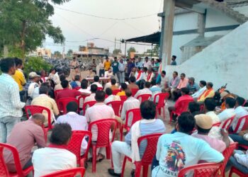 एसडीओपी मैडम निधि नाग ने लवन थाना में मालवाहक वाहन के मालिकों की ली बैठक, दी गई समझाईश