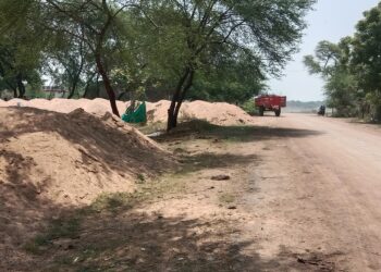 लवन, डोंगरीडीह, भालूकोना समेत आसपास इलाकों में अवैध रेत डंप, अफसर मौन