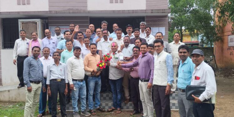 जनपद पंचायत पलारी के सचिव संघ अध्यक्ष बने चूड़ामणि साहू 