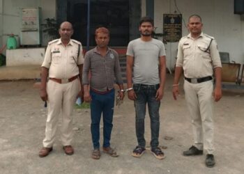 घुलघुल में गंभीर रूप से मारपीट कर फरार होने वाले दो आरोपियों को किया गिरफ्तार