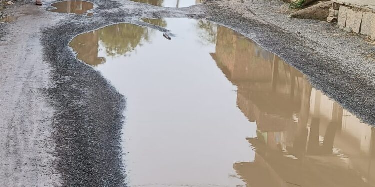 चिरपोटा से कोहरौद पहुंच मार्ग का दो किमी तक रोड दो साल से अधूरा 