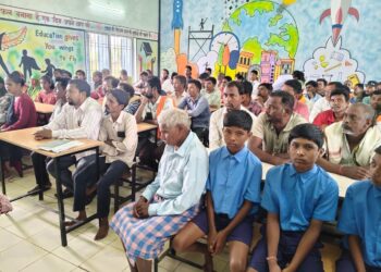 शिक्षक-पालक बैठक में विद्यार्थियो के बौद्विक विकास पर विशेष चर्चा की गई