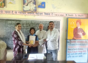 पूर्व माध्यमिक शाला मुंडा में पालक और शिक्षक का बैठक हुआ संपन्न