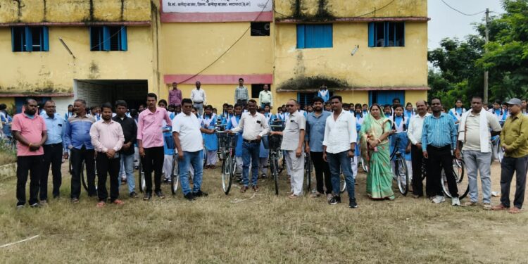 87 छात्राओ को सरस्वती साइकिल योजना का मिला लाभ 