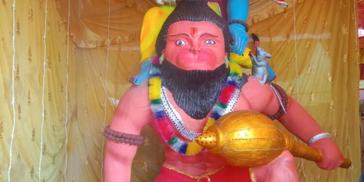 गणपति बप्पा मोरिया के जयकारों के बीच घर-घर विराजे गजानन