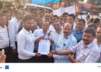 धान खरीदी कम्प्यूटर आपरेटर संघ ने अपनी चार सूत्रीय मांगों को लेकर धरना, रैली एवं ज्ञापन दिया