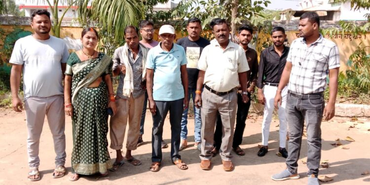 ग्राम पंचायत सकरी के पंचायत भवन एवं हाई स्कूल  में मनाया गया वंदे मातरम