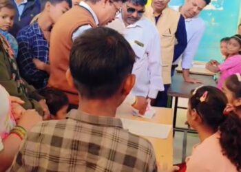 चिचिरदा में एफएलएन मेला का आयोजन