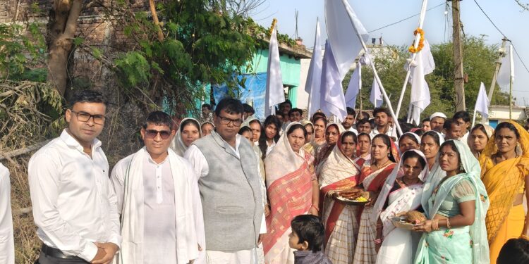 गुरू घासीदास बाबा की जयंती पर सरखोर में निकाली गई भव्य शोभायात्रा