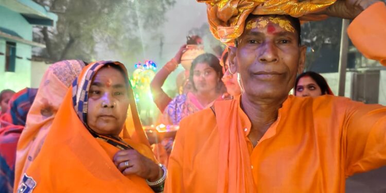 कलश यात्रा के साथ डोंगरा में सात दिवसीय भागवत कथा का हुआ शुभारंभ 