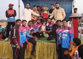 खैरा टीम को एकतरफा हराकर लाहोद की टीम ने फाइनल मैच जीता 