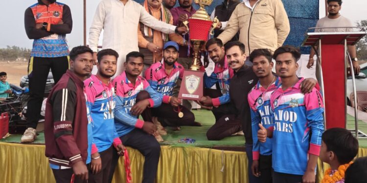 खैरा टीम को एकतरफा हराकर लाहोद की टीम ने फाइनल मैच जीता 