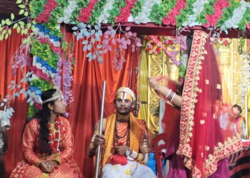 श्रीमद भागवत कथा में भगवान कृष्ण और सुदामा की मित्रता की कथा सुनाई गई