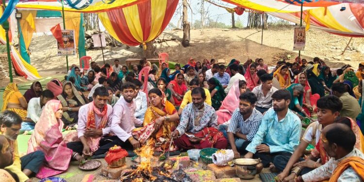 श्रीमद् भागवत कथा का हवन यज्ञ एवं सहस्त्रधारा के साथ हुआ समापन
