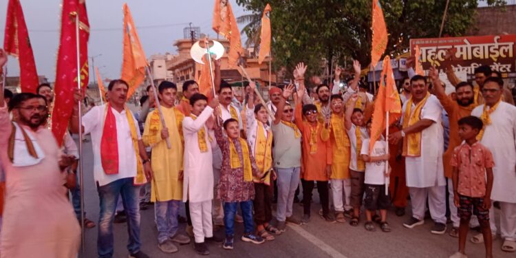 लवन में परशुराम जन्मोत्सव पर निकाली गई शोभायात्रा 